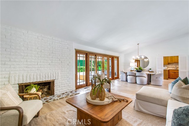 Detail Gallery Image 5 of 48 For 2952 Quedada, Newport Beach,  CA 92660 - 4 Beds | 3 Baths