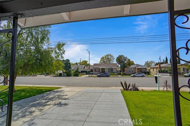 Detail Gallery Image 18 of 28 For 710 N Buena Vista St, Burbank,  CA 91505 - 3 Beds | 2 Baths