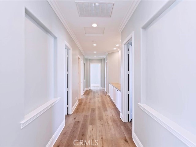 https://media.crmls.org/medias/2cdedc7c-7adc-4ea6-b46d-b8e173927888.jpg?preset=X-Large