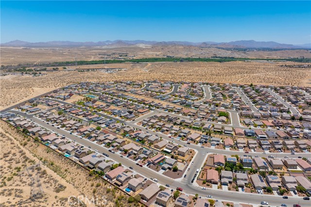 16767 Desert Lily Street, Victorville CA: https://media.crmls.org/medias/2cdf6d27-dad4-4d62-94fb-43ebe3fe0938.jpg