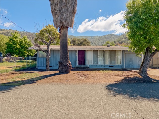 6828 Frontage Road, Lucerne CA: https://media.crmls.org/medias/2cdf77f3-21ec-42dd-9ff3-f742782e92d7.jpg
