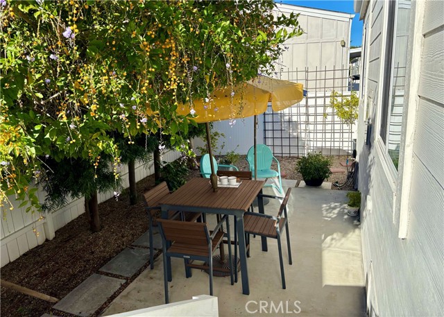 298 Lexington Circle, Newport Beach CA: https://media.crmls.org/medias/2cdf7b1f-3522-4b61-bc6c-ab08597f80d2.jpg