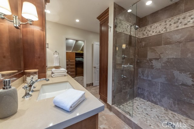 25 Harbor Sight Drive, Rolling Hills Estates, California 90274, 4 Bedrooms Bedrooms, ,1 BathroomBathrooms,Residential,Sold,Harbor Sight,SB21176367