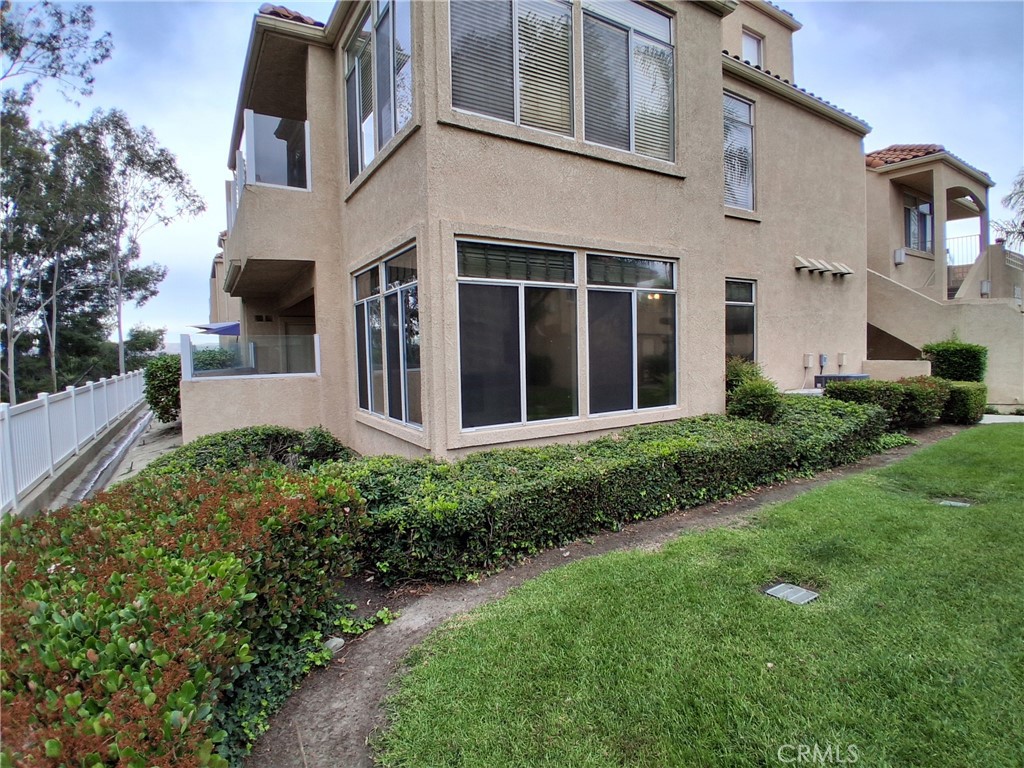 3190 Altura Court #101