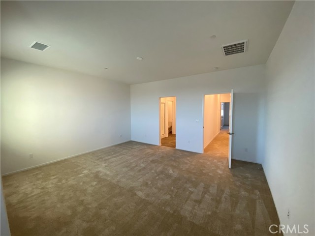 Detail Gallery Image 8 of 17 For 5630 Altamura Way, Fontana,  CA 92336 - 3 Beds | 2/1 Baths