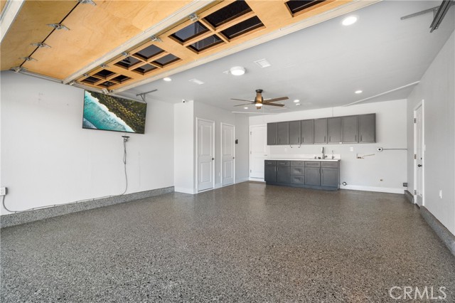 Detail Gallery Image 29 of 42 For 9662 Woodlawn Dr, Huntington Beach,  CA 92646 - 3 Beds | 2 Baths