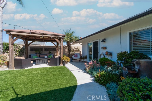 Detail Gallery Image 37 of 51 For 15551 Aulnay Ln, Huntington Beach,  CA 92647 - 3 Beds | 2 Baths