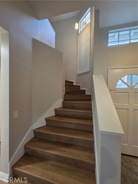 Detail Gallery Image 12 of 34 For 2211 Carob, Tustin,  CA 92782 - 3 Beds | 2/1 Baths