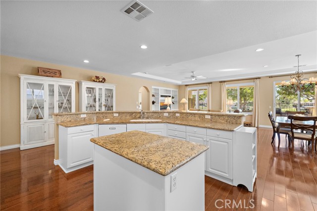 Detail Gallery Image 12 of 33 For 28545 Raintree, Menifee,  CA 92584 - 3 Beds | 2 Baths