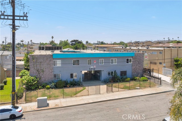 1212 W 107th Street, Los Angeles CA: https://media.crmls.org/medias/2ce29ba3-aa28-4716-ad74-5abb32039ad2.jpg