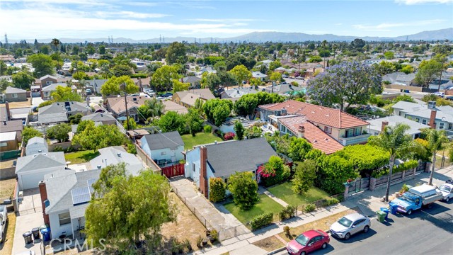 7937 Vantage Avenue, North Hollywood CA: https://media.crmls.org/medias/2ce3090d-1a55-4ee4-b15c-f01ff517c831.jpg