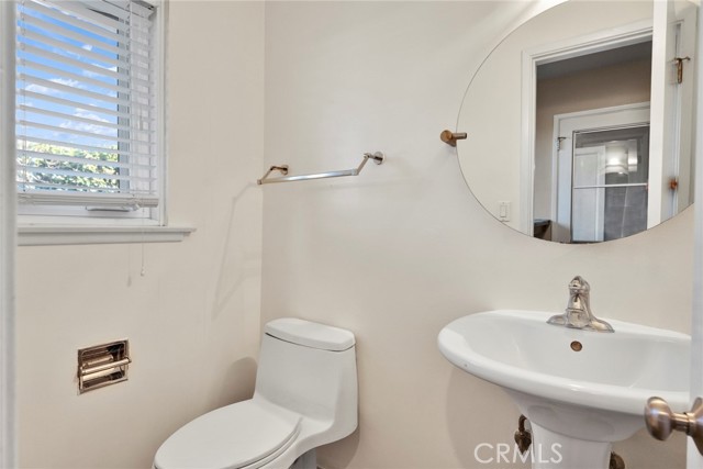 1811 Chantry Drive, Arcadia CA: https://media.crmls.org/medias/2ce375ff-3a9b-4c08-bafc-6cb4b7ff3698.jpg