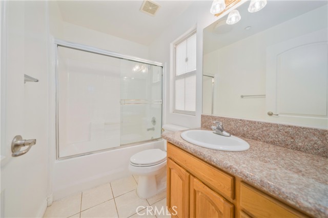 Detail Gallery Image 5 of 11 For 1927 Strathmore #G,  San Gabriel,  CA 91776 - 3 Beds | 3 Baths