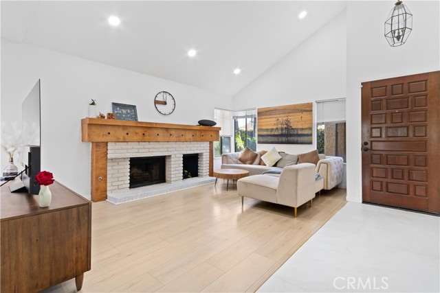 Detail Gallery Image 10 of 35 For 15 Rustic Glen Drive, Pomona,  CA 91766 - 4 Beds | 2/1 Baths