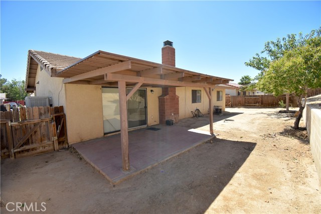 15588 Chaparral Street, Victorville CA: https://media.crmls.org/medias/2ce6aab0-a6a7-4085-b224-8893afe572d3.jpg