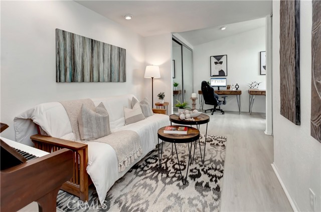 27781 Higuera, Mission Viejo CA: https://media.crmls.org/medias/2ce6d01a-4abe-4bcd-8dc2-c9418d42415a.jpg