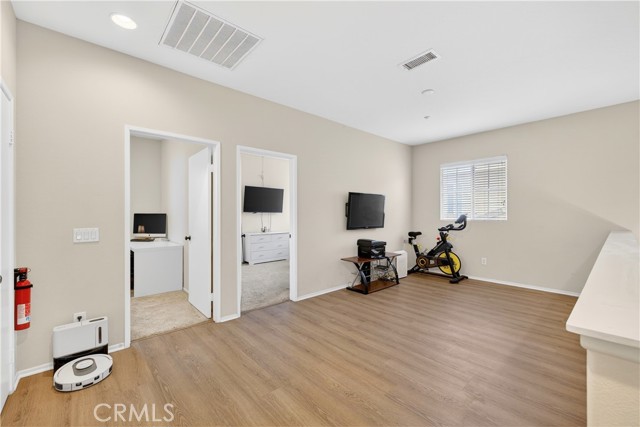 Detail Gallery Image 9 of 16 For 4597 Bieber Ct, Riverside,  CA 92505 - 4 Beds | 2/1 Baths