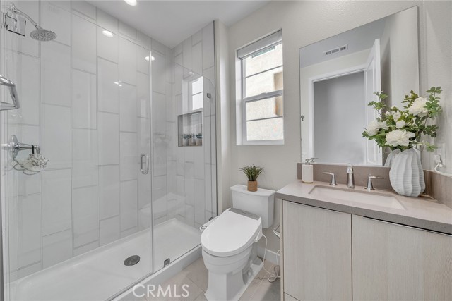 Detail Gallery Image 22 of 63 For 120 Parkland Alley, Lake Forest,  CA 92630 - 5 Beds | 4 Baths