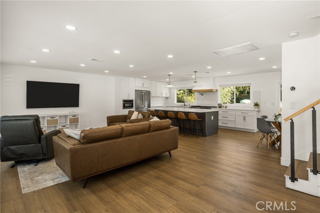 Detail Gallery Image 5 of 41 For 2916 E Trenton Ave, Orange,  CA 92867 - 4 Beds | 3 Baths