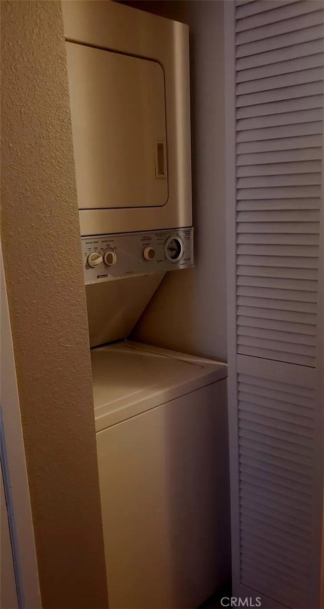 https://media.crmls.org/medias/2ce97c36-2036-4419-aaed-2c7a949d81e4.jpg?preset=X-Large