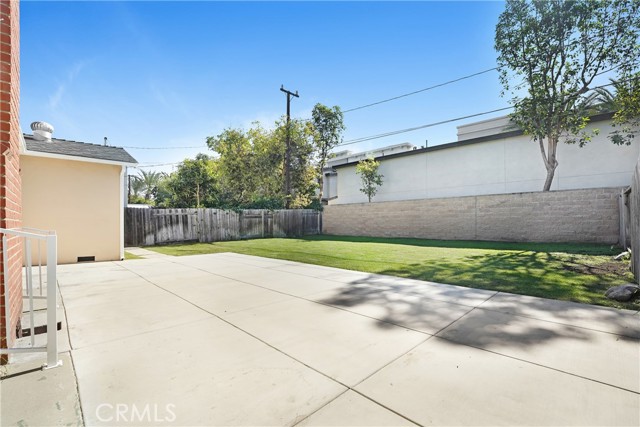 Huge Private Back Yard