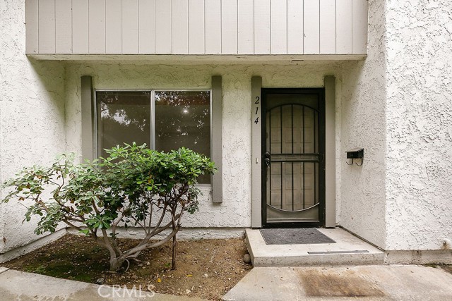 214 Green Heath Place photo 2