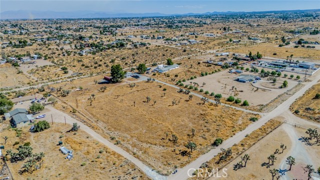 Detail Gallery Image 9 of 18 For 10601 Anderson Ranch Rd, Phelan,  CA 92371 - 2 Beds | 2 Baths