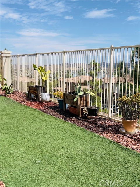 19 Plaza Lucerna, Lake Elsinore, CA 92532 photo 30