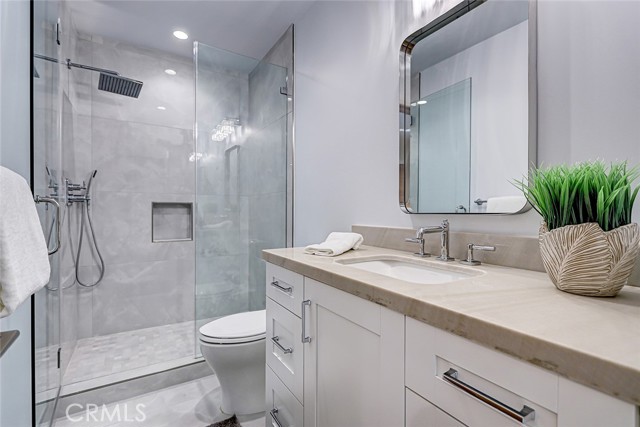 641 S Gertruda Avenue, Redondo Beach CA: https://media.crmls.org/medias/2ceb5ece-9f1e-4e0b-9204-e746abb62af5.jpg