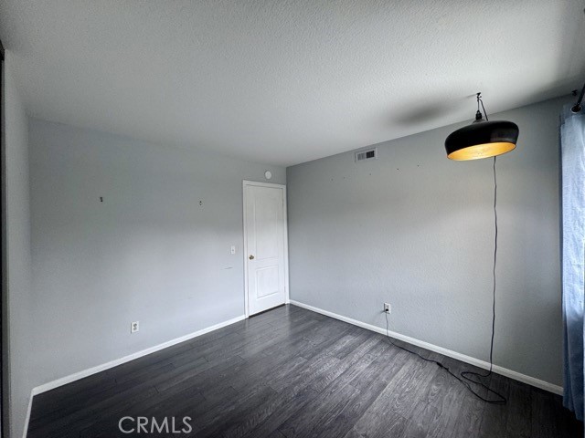 https://media.crmls.org/medias/2cec0621-cb08-45f2-9338-1eb897e8dc6f.jpg?preset=X-Large