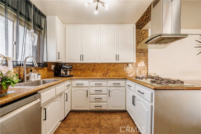 Detail Gallery Image 19 of 40 For 19264 Casmalia St, Rialto,  CA 92377 - 3 Beds | 2 Baths
