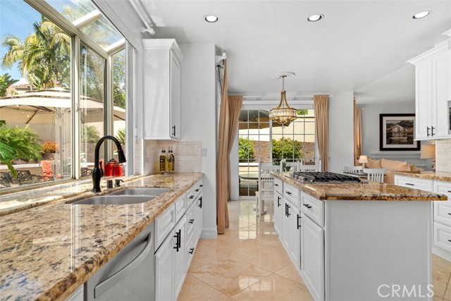 Detail Gallery Image 14 of 58 For 39 Highpoint, Rancho Santa Margarita,  CA 92679 - 4 Beds | 3/1 Baths