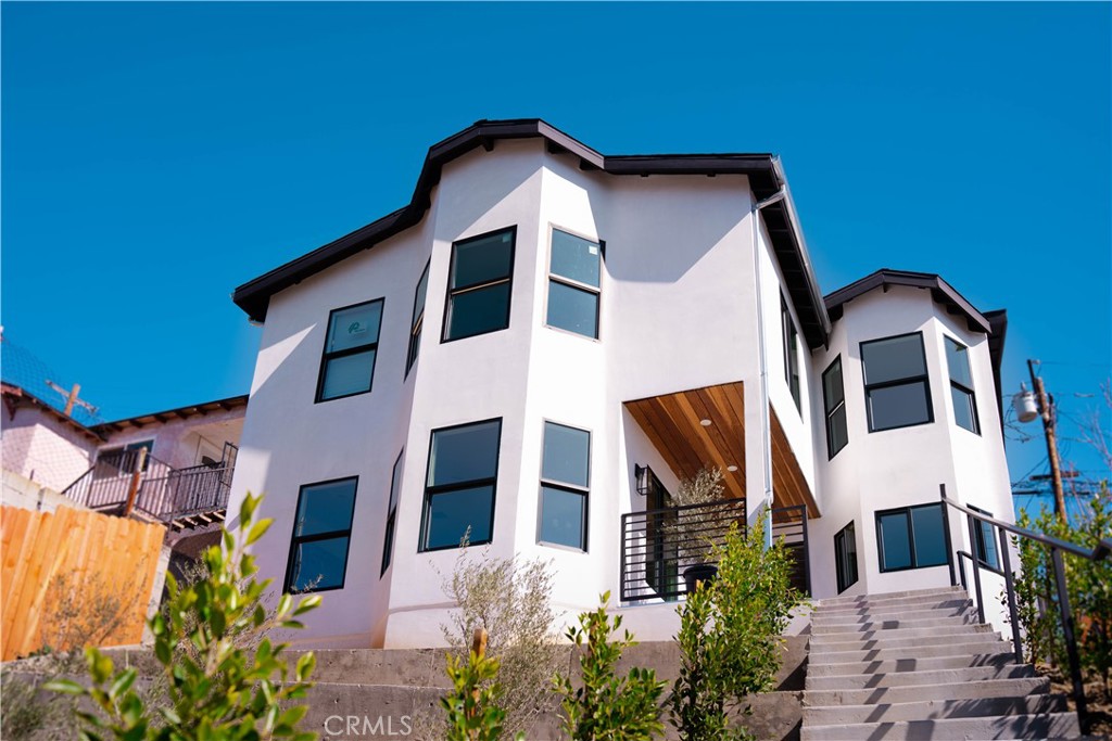 940 North Gage, Los Angeles, CA 90063