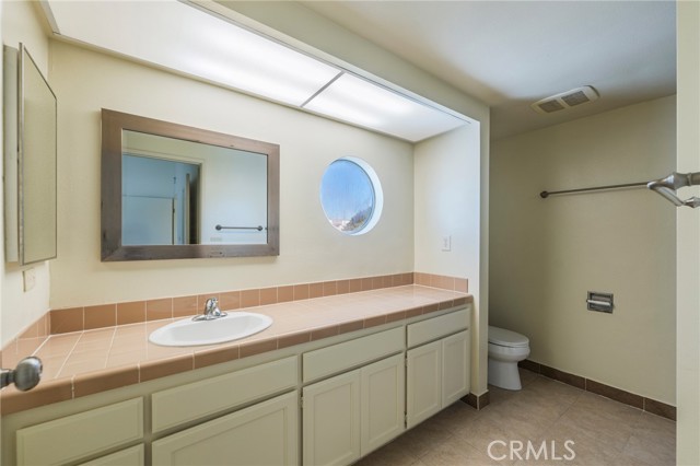 Detail Gallery Image 25 of 42 For 6146 Pacific Coast, Redondo Beach,  CA 90505 - 2 Beds | 3 Baths