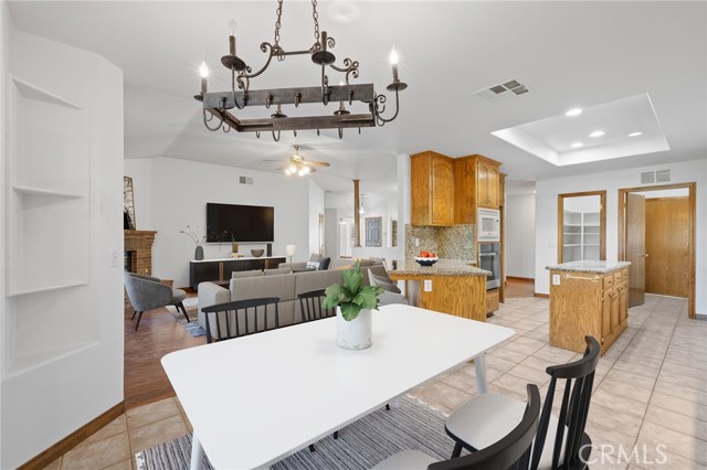 631 Faversham Way, Bakersfield CA: https://media.crmls.org/medias/2cede191-1828-447e-a146-03044d7c6b2d.jpg