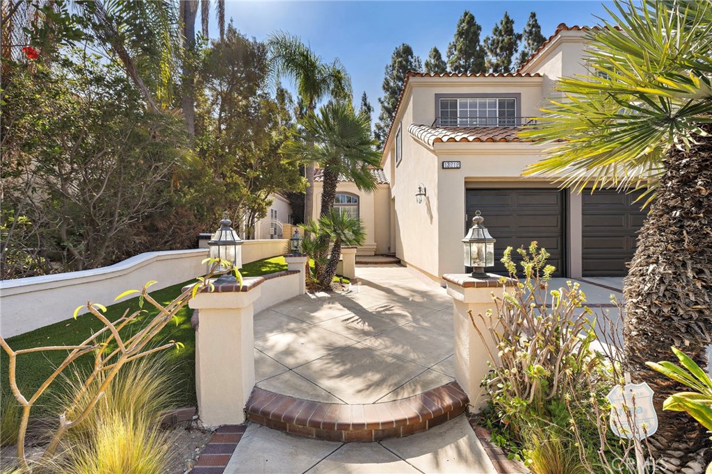 MLS #OC26150407 image #1