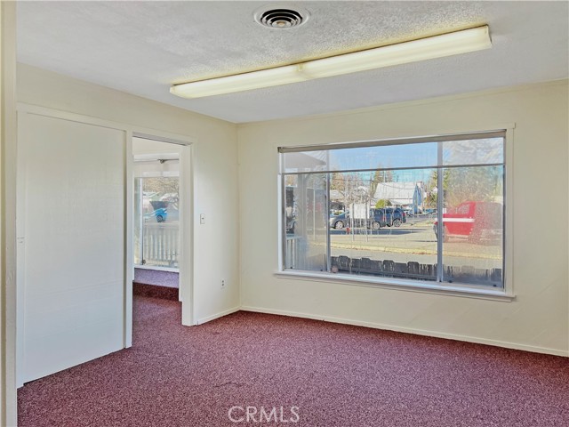 390 N Forbes Street, Lakeport, California 95453, ,Commercial Lease,For Rent,390 N Forbes Street,CRLC25012535
