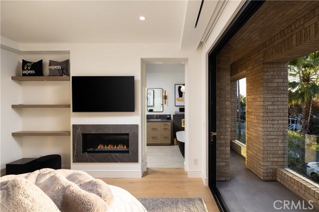 508 Goldenrod Avenue, Corona del Mar CA: https://media.crmls.org/medias/2cef27a3-1ee2-4c83-87a3-20ebb9ad6c9c.jpg