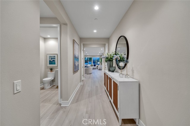 Detail Gallery Image 7 of 50 For 100 Albero, Irvine,  CA 92602 - 4 Beds | 3/1 Baths