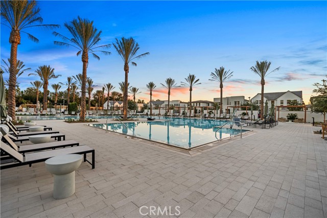 101 Bear Leaf, Lake Forest CA: https://media.crmls.org/medias/2cef889e-41de-45e5-b9f7-485312cde4fa.jpg