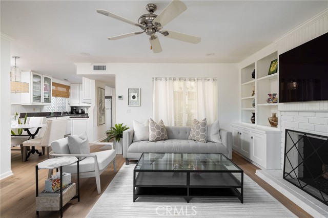 Detail Gallery Image 7 of 18 For 330 Marguerite a,  Corona Del Mar,  CA 92625 - 2 Beds | 2 Baths