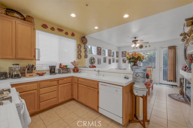 Detail Gallery Image 16 of 46 For 284 Pacos St, Ventura,  CA 93001 - 3 Beds | 2/1 Baths