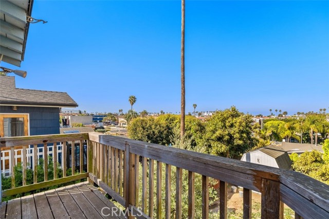509 Francisca Avenue, Redondo Beach, California 90277, 2 Bedrooms Bedrooms, ,1 BathroomBathrooms,Residential,Sold,Francisca,PV22057057