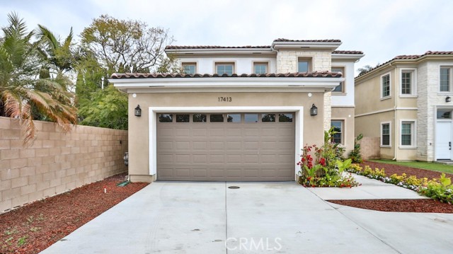 Detail Gallery Image 2 of 49 For 17413 Sienna Ln, Fountain Valley,  CA 92708 - 4 Beds | 4 Baths