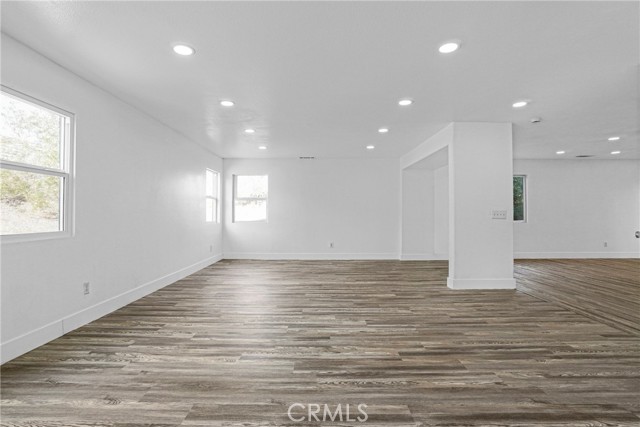 3500 Desert Oak Drive, Palmdale CA: https://media.crmls.org/medias/2cf19c23-91b2-4ada-bc9b-88f671cf52f9.jpg