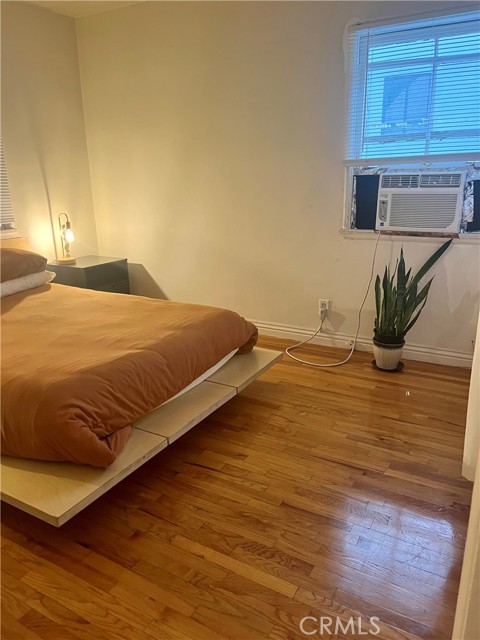 11316 Venice Boulevard, Los Angeles CA: https://media.crmls.org/medias/2cf1b61e-b423-493b-bc92-e8edeecf10c0.jpg