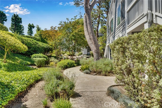 Detail Gallery Image 4 of 29 For 1301 via Sebastian #24,  San Pedro,  CA 90732 - 2 Beds | 2 Baths