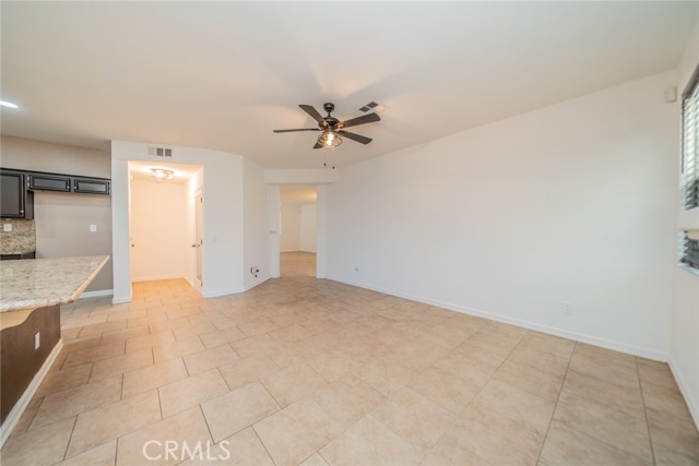 Detail Gallery Image 20 of 61 For 13621 Dellwood Ave, Victorville,  CA 92392 - 6 Beds | 3 Baths