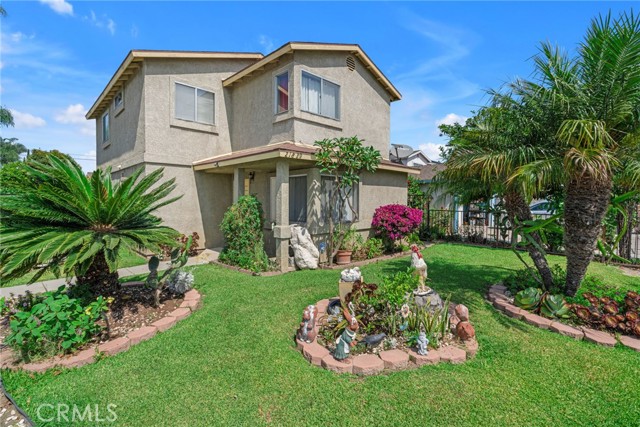 Detail Gallery Image 1 of 1 For 21829 Elaine Ave, Hawaiian Gardens,  CA 90716 - 3 Beds | 3 Baths