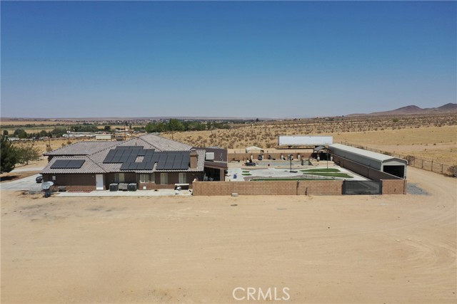 24625 Ledbury Road, Oro Grande CA: https://media.crmls.org/medias/2cf3e2b1-f33e-495f-9269-9e766c90b317.jpg